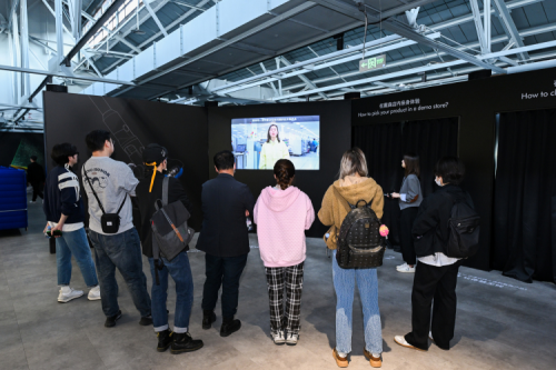 戴森发布首款干湿全能洗地吸尘器 一机多用应对现代家庭清洁需求