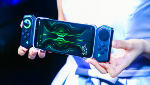 骁龙855 Plus玩手机游戏流畅不卡顿 功耗发热控制出色